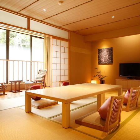 Yuraku Kinosaki Spa & Gardens Тойока Екстериор снимка