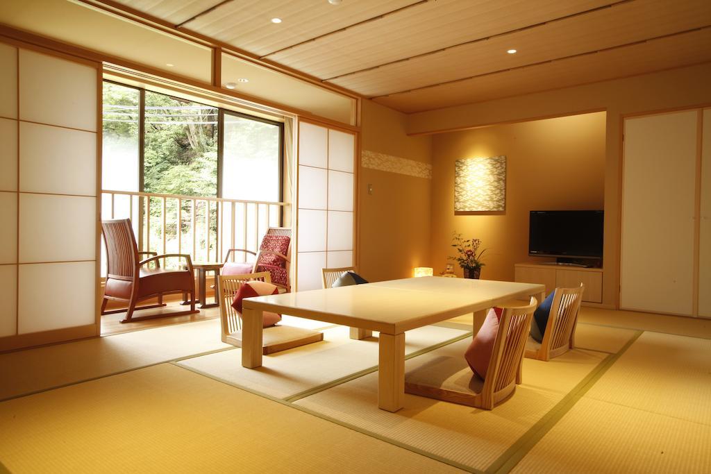 Yuraku Kinosaki Spa & Gardens Тойока Екстериор снимка